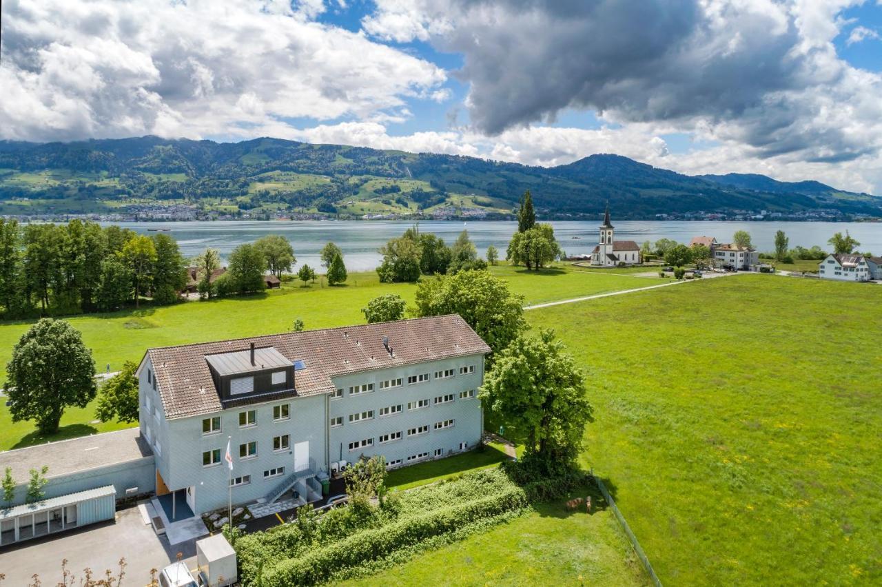Rapperswil-Jona Youth Hostel Buitenkant foto