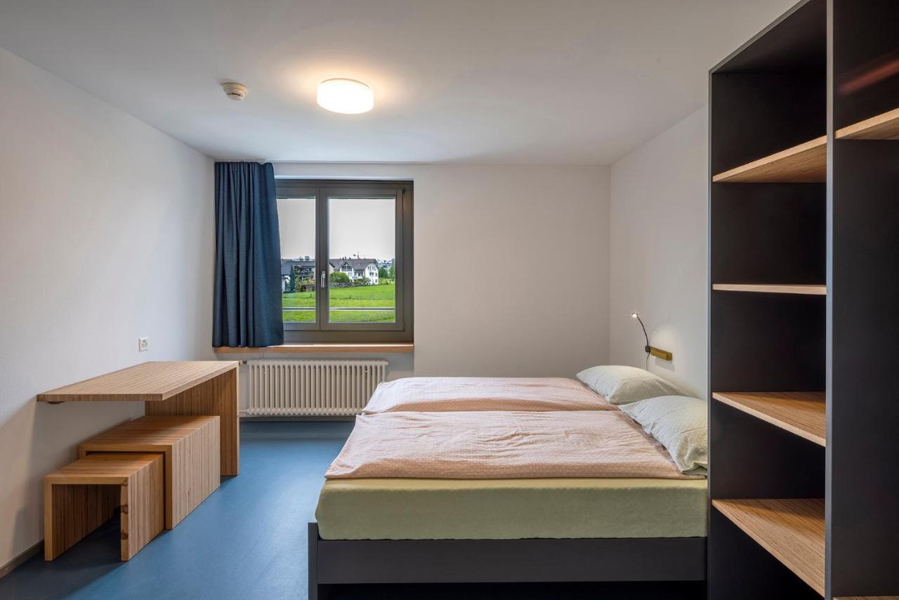 Rapperswil-Jona Youth Hostel Buitenkant foto