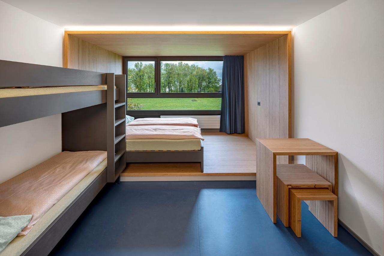 Rapperswil-Jona Youth Hostel Buitenkant foto